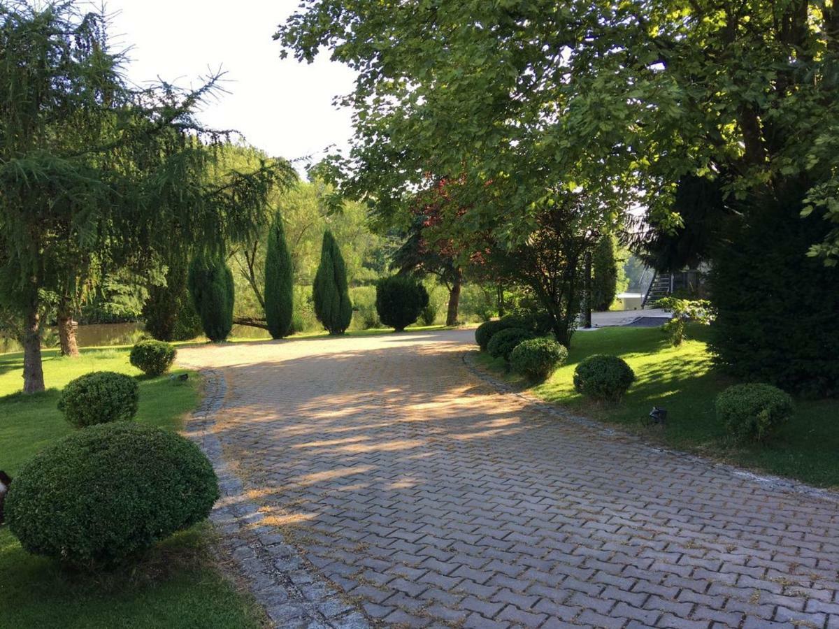 Apartment Direkt An Der Waldnaab Neustadt an der Waldnaab Exteriör bild